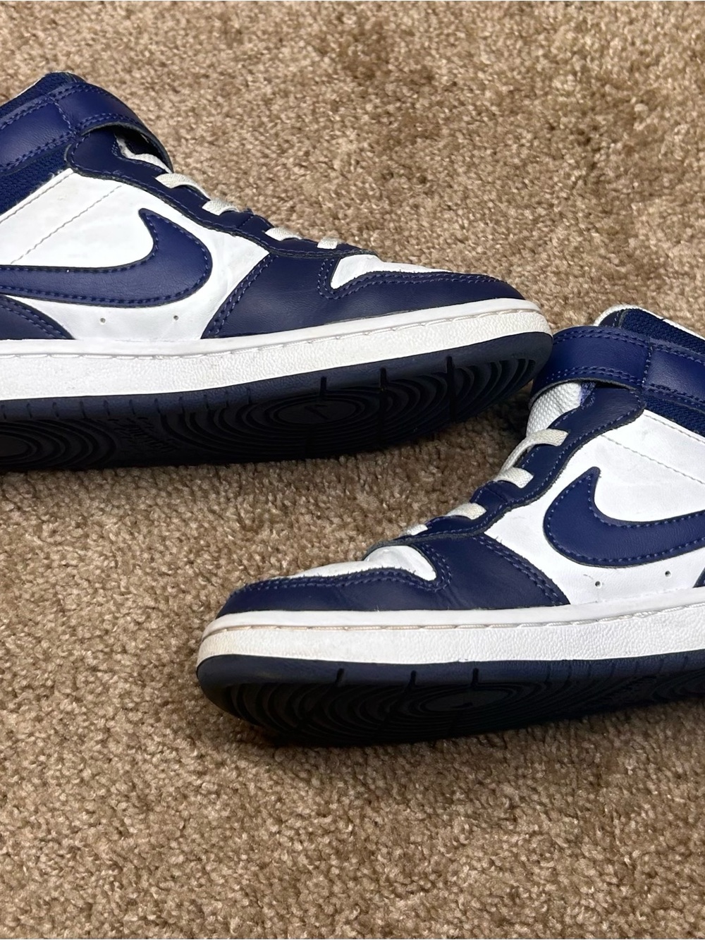 Nike Kids High-Top Sneakers in White and Navy Blue 13C
